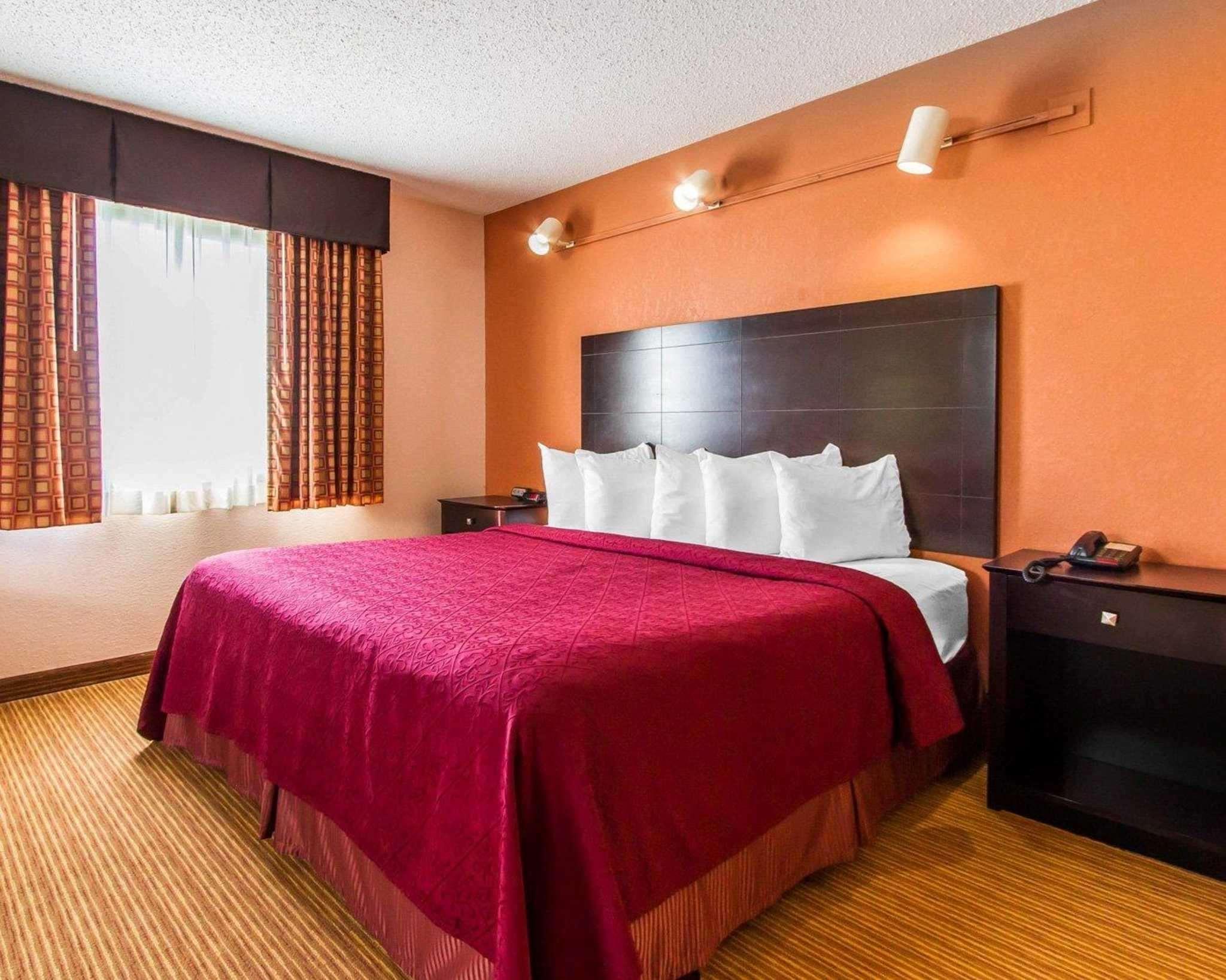 Quality Inn & Suites Ottumwa North Eksteriør billede