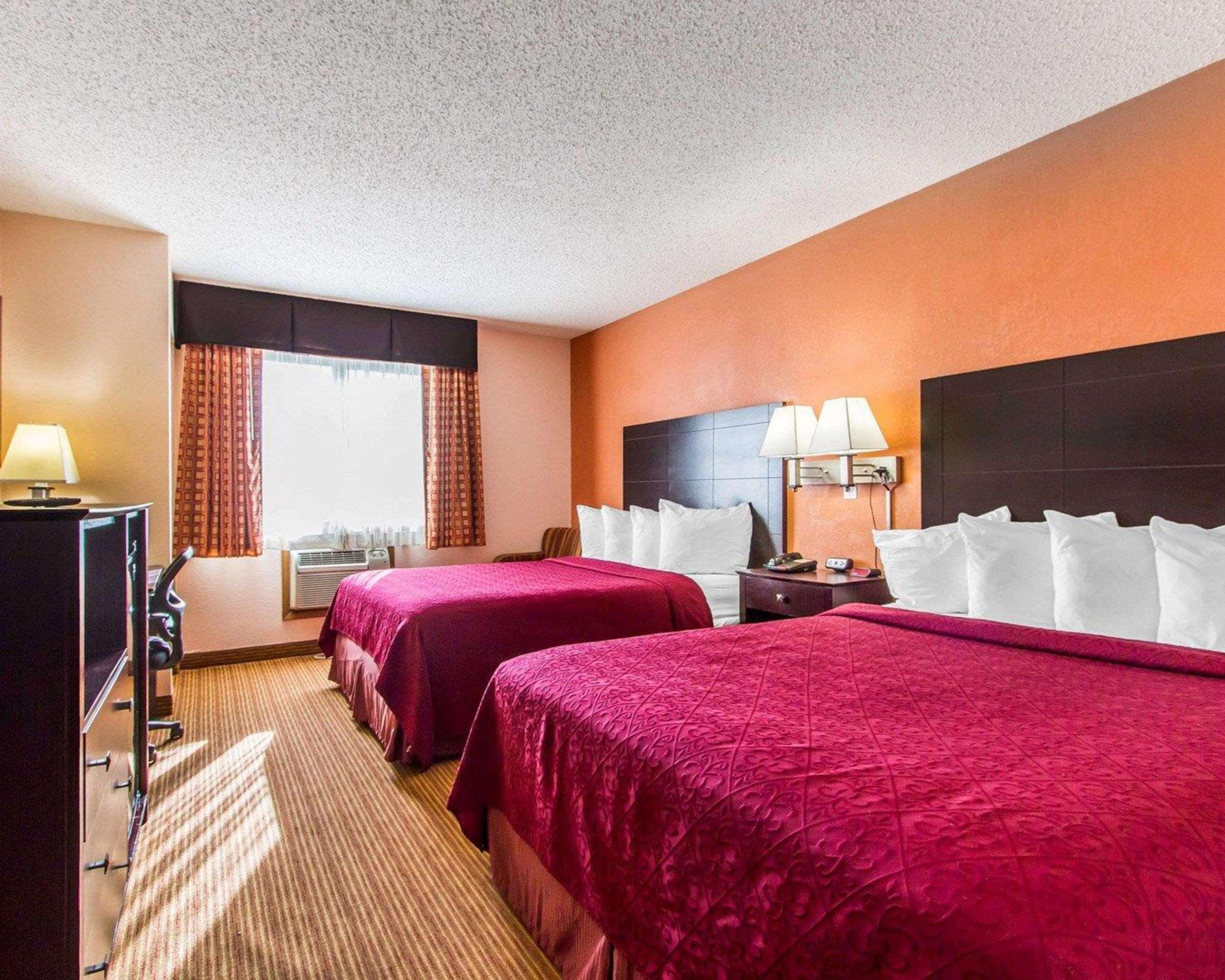 Quality Inn & Suites Ottumwa North Eksteriør billede