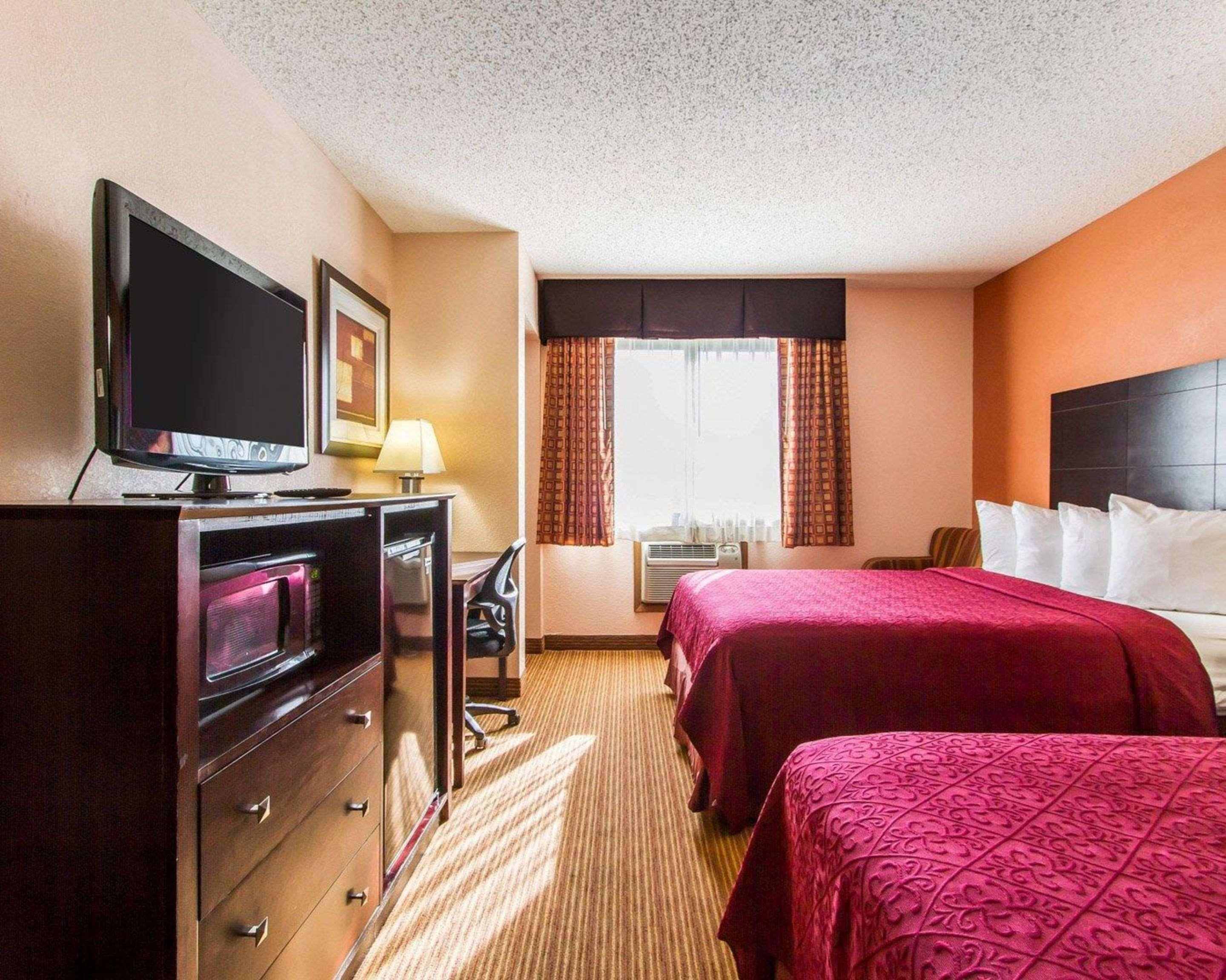 Quality Inn & Suites Ottumwa North Eksteriør billede