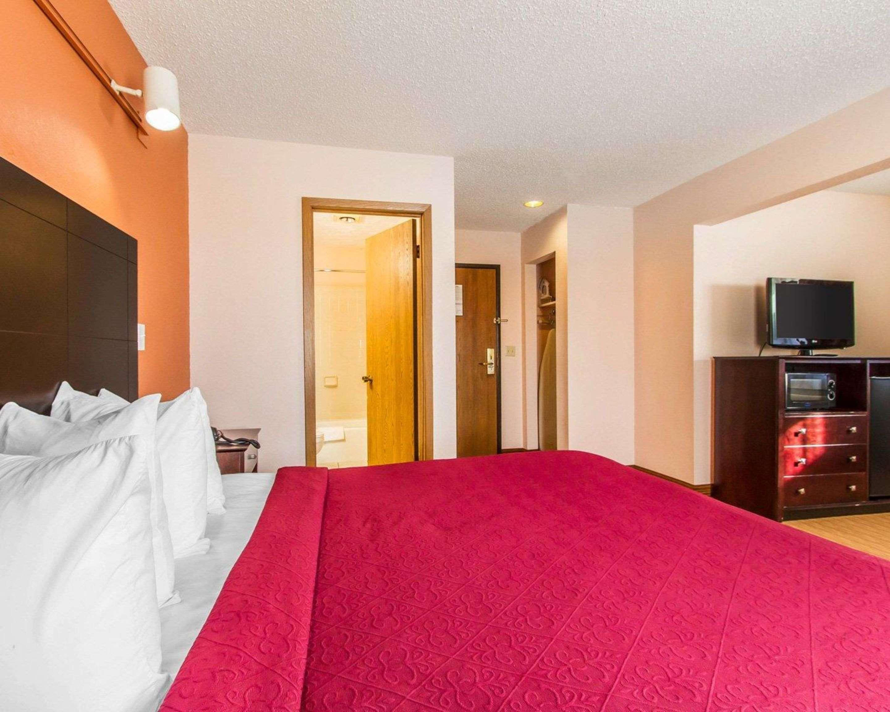 Quality Inn & Suites Ottumwa North Eksteriør billede