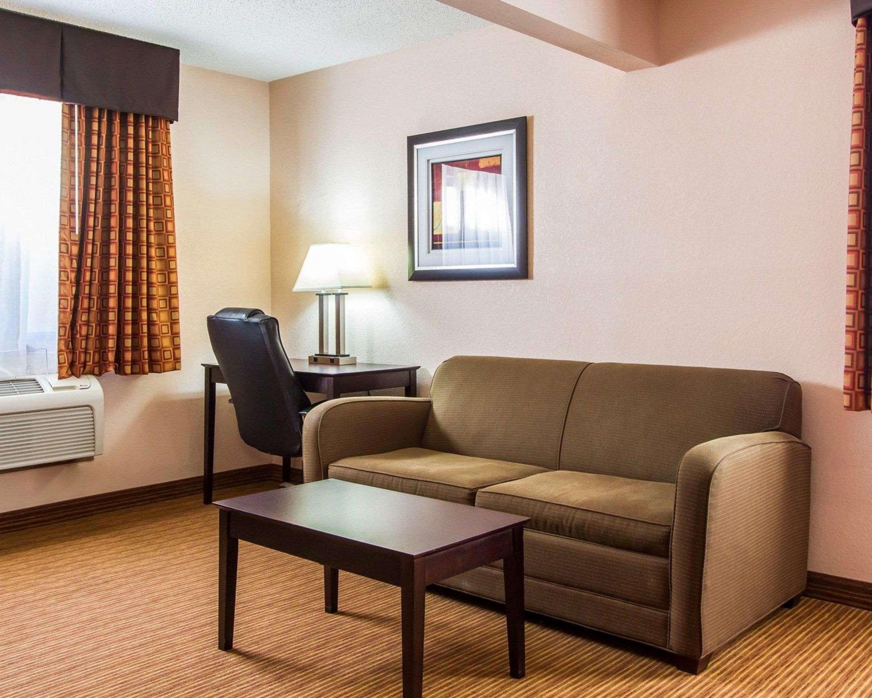 Quality Inn & Suites Ottumwa North Eksteriør billede