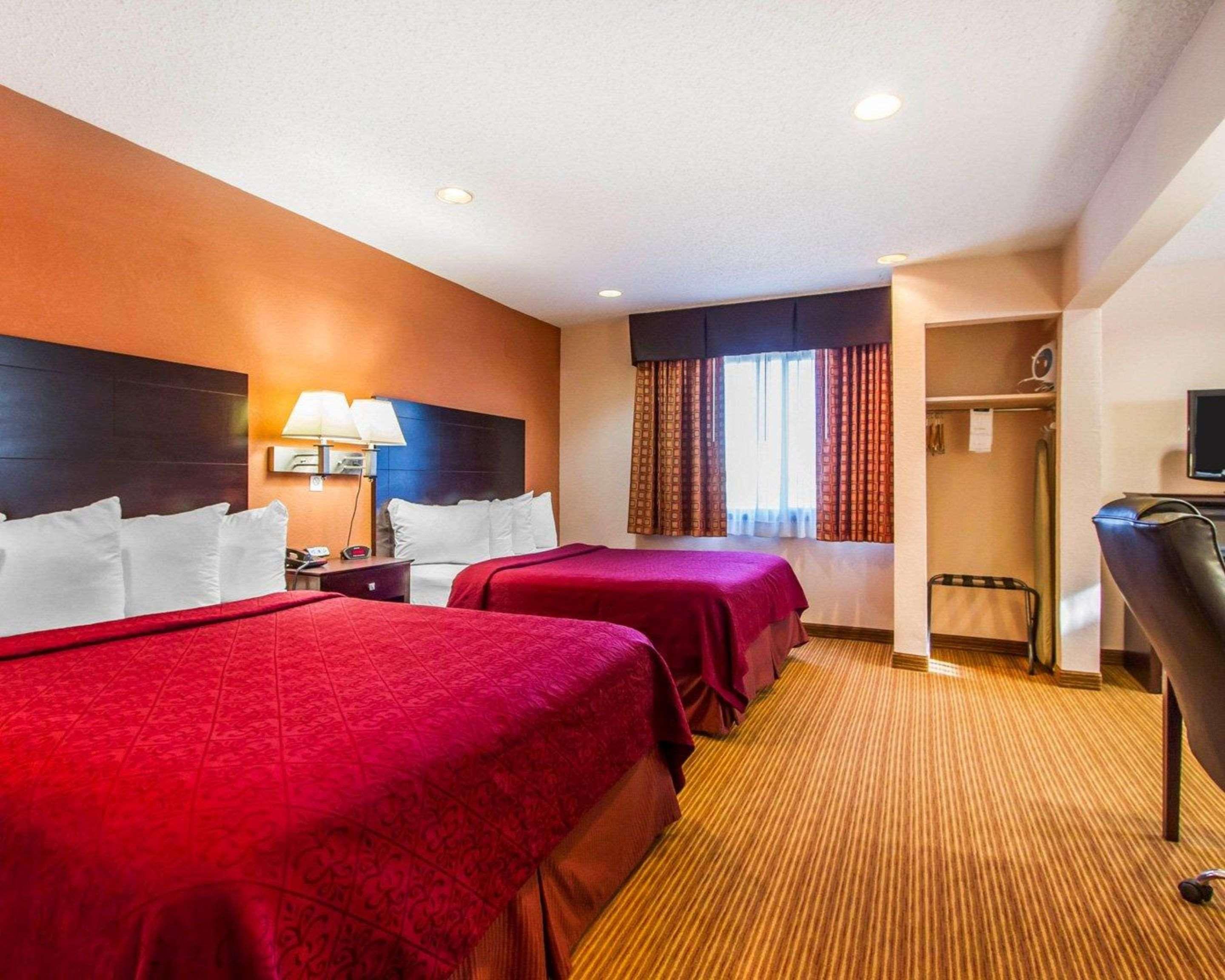 Quality Inn & Suites Ottumwa North Eksteriør billede