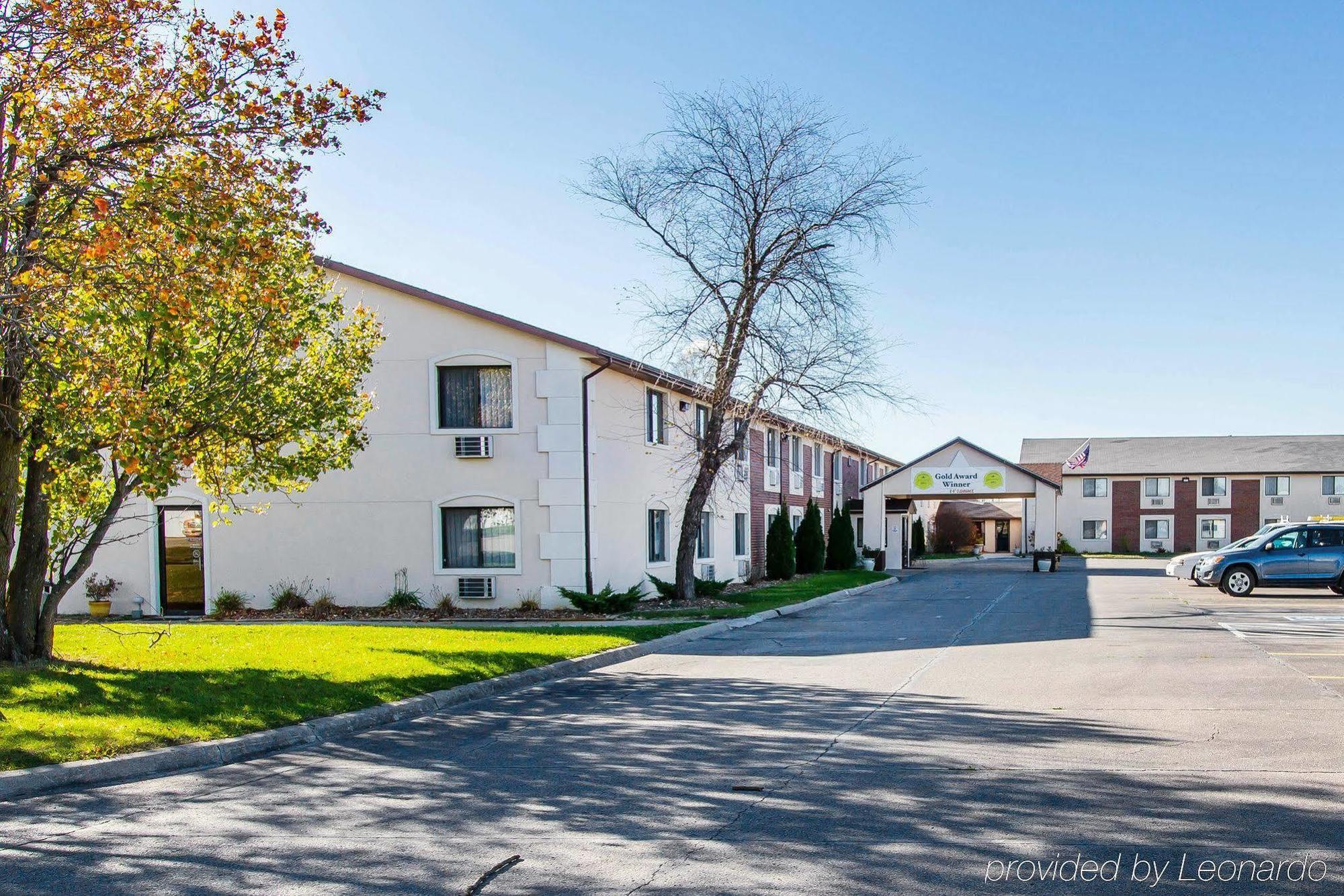Quality Inn & Suites Ottumwa North Eksteriør billede